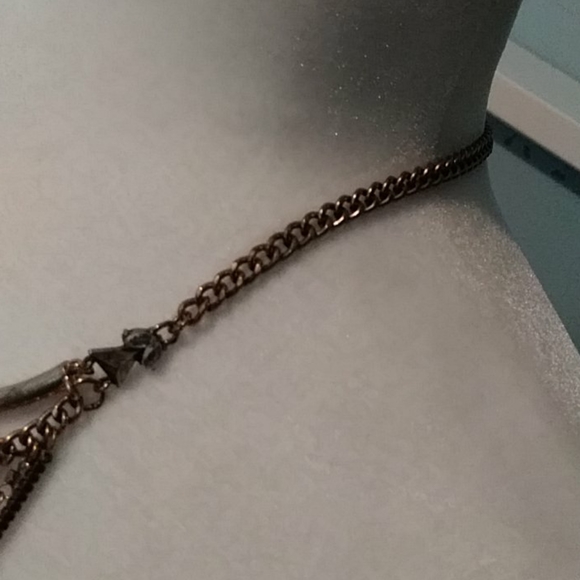 Gold Feather Necklace - Picture 3 of 4